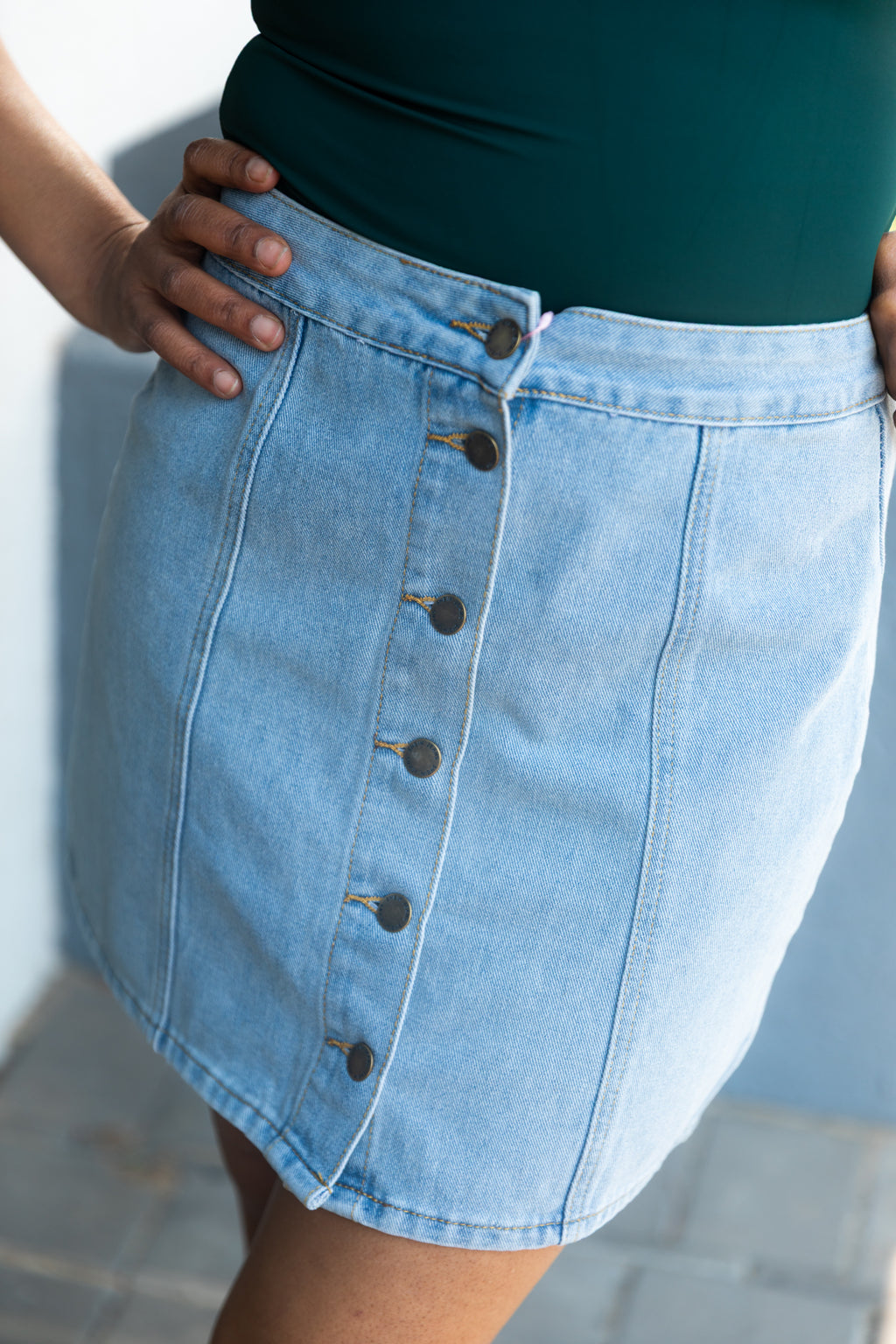 High-Waisted Button-Front Mini Skirt – Blue Denim
