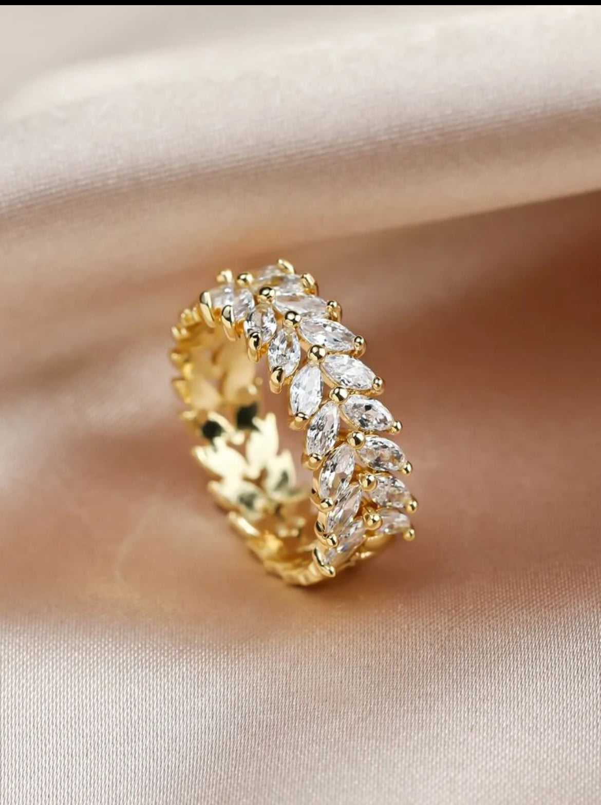 Leaf Shaped Cubic Ziconia Stone Decorated Ring With Claw Setting (62)
