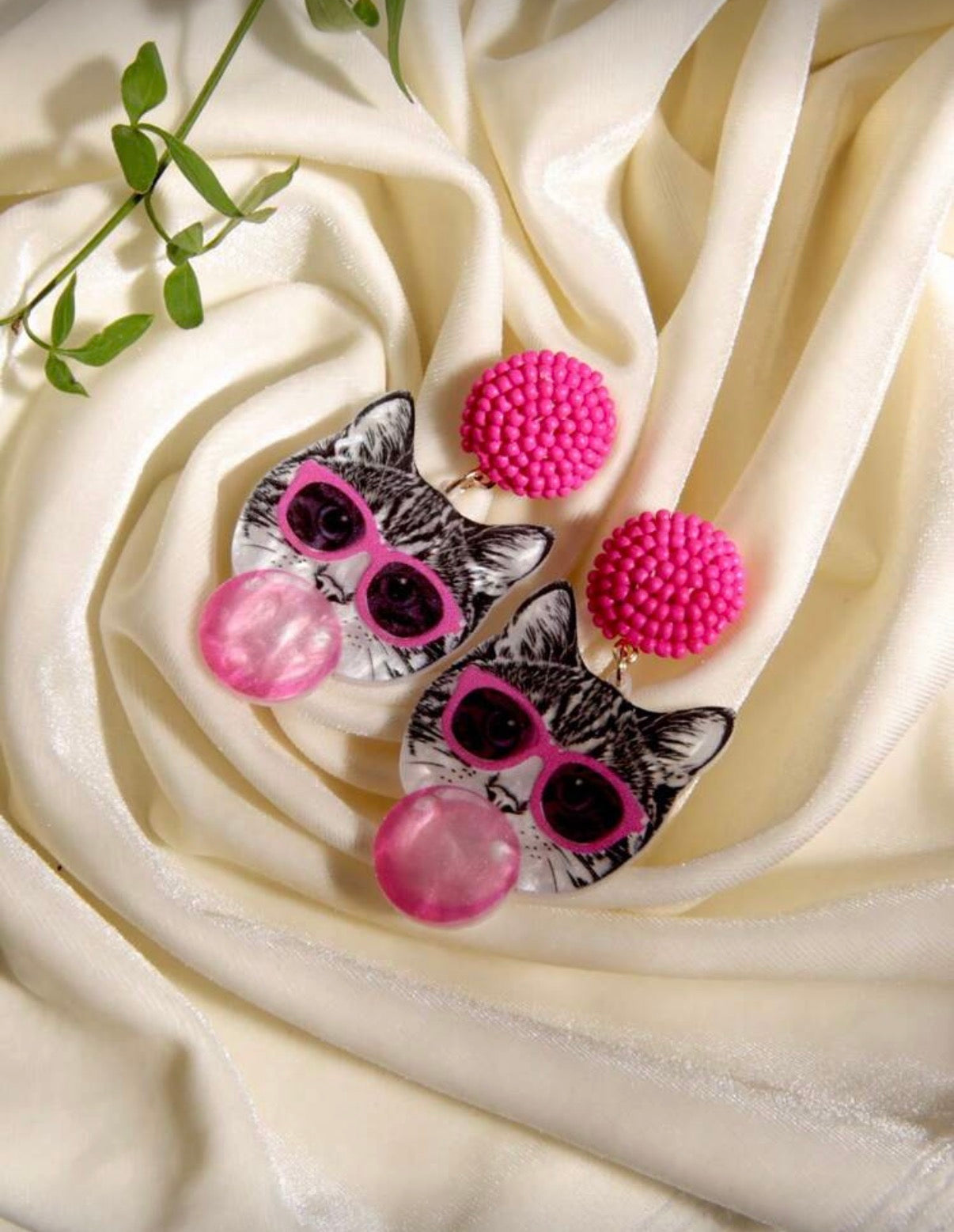 Bubblegum Cat Earrings