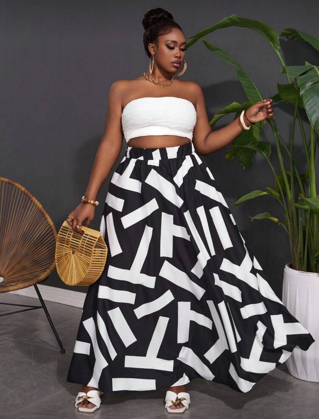 Black and White Patterned Flow Skirt (Curve)