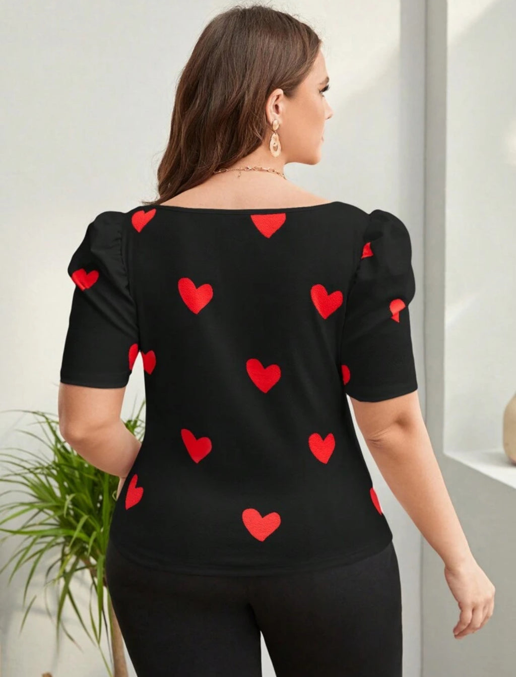 SHEIN Privé Plus Size Heart Print Square Neck Puff Sleeve T-Shirt