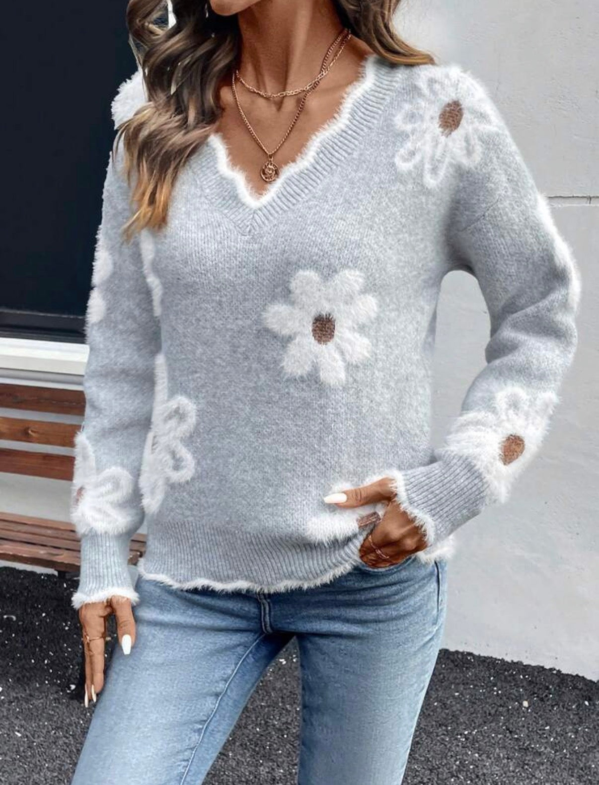 Grey Daisy V Neck Jersey