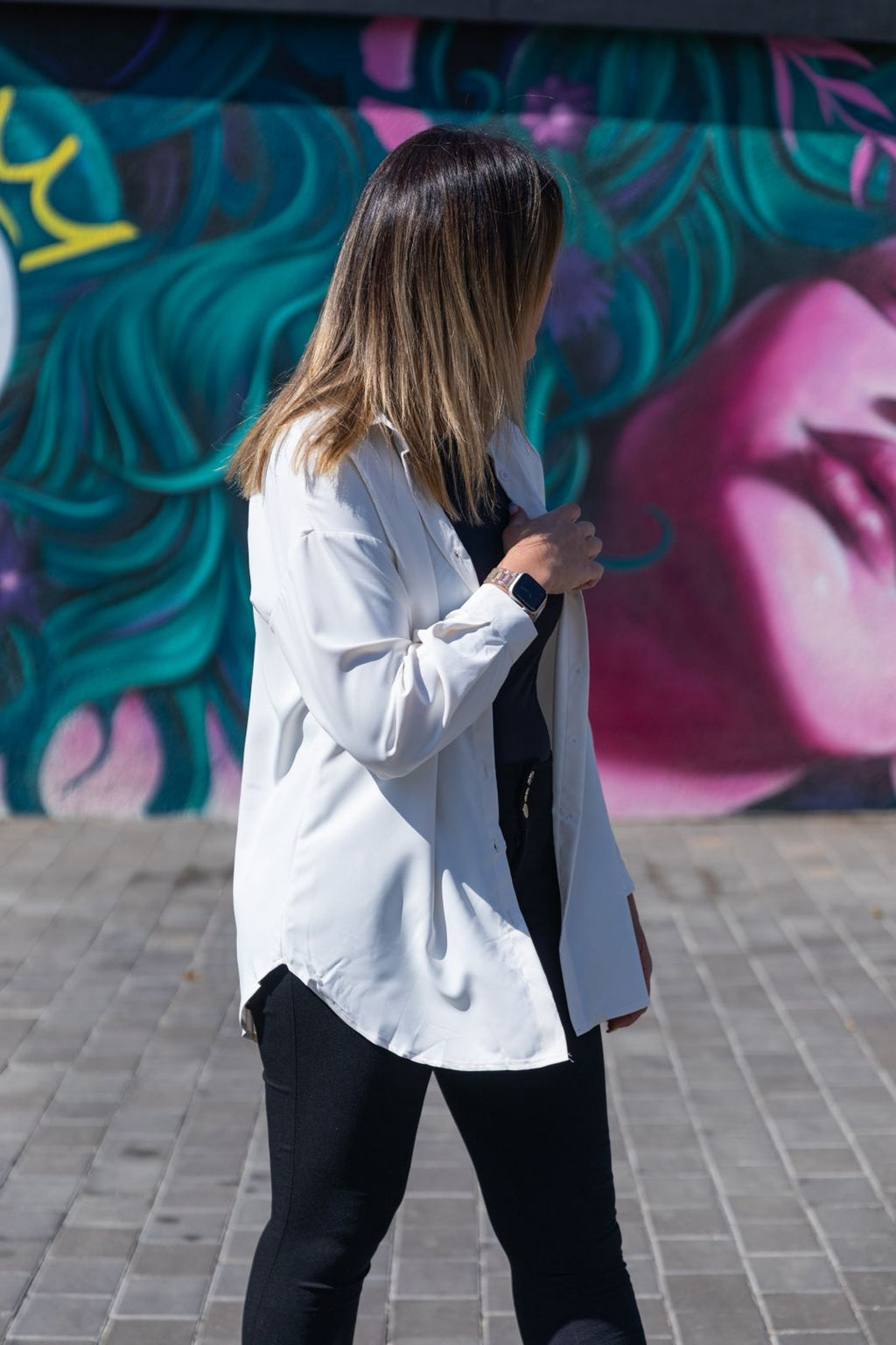 Off-White/Beige Collared Button Shirt