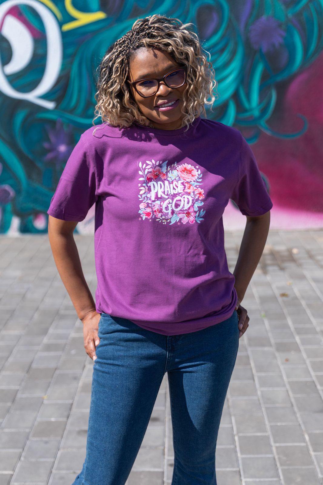 Bright Floral Faith Graphic Tees – Easy Fit Unisex