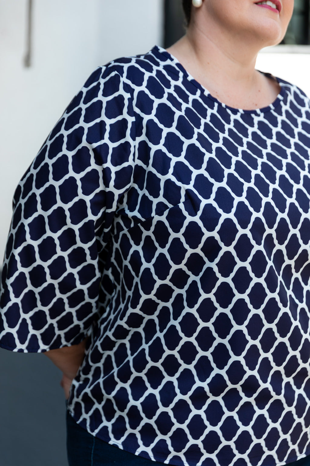 Geometric Print Curve Top