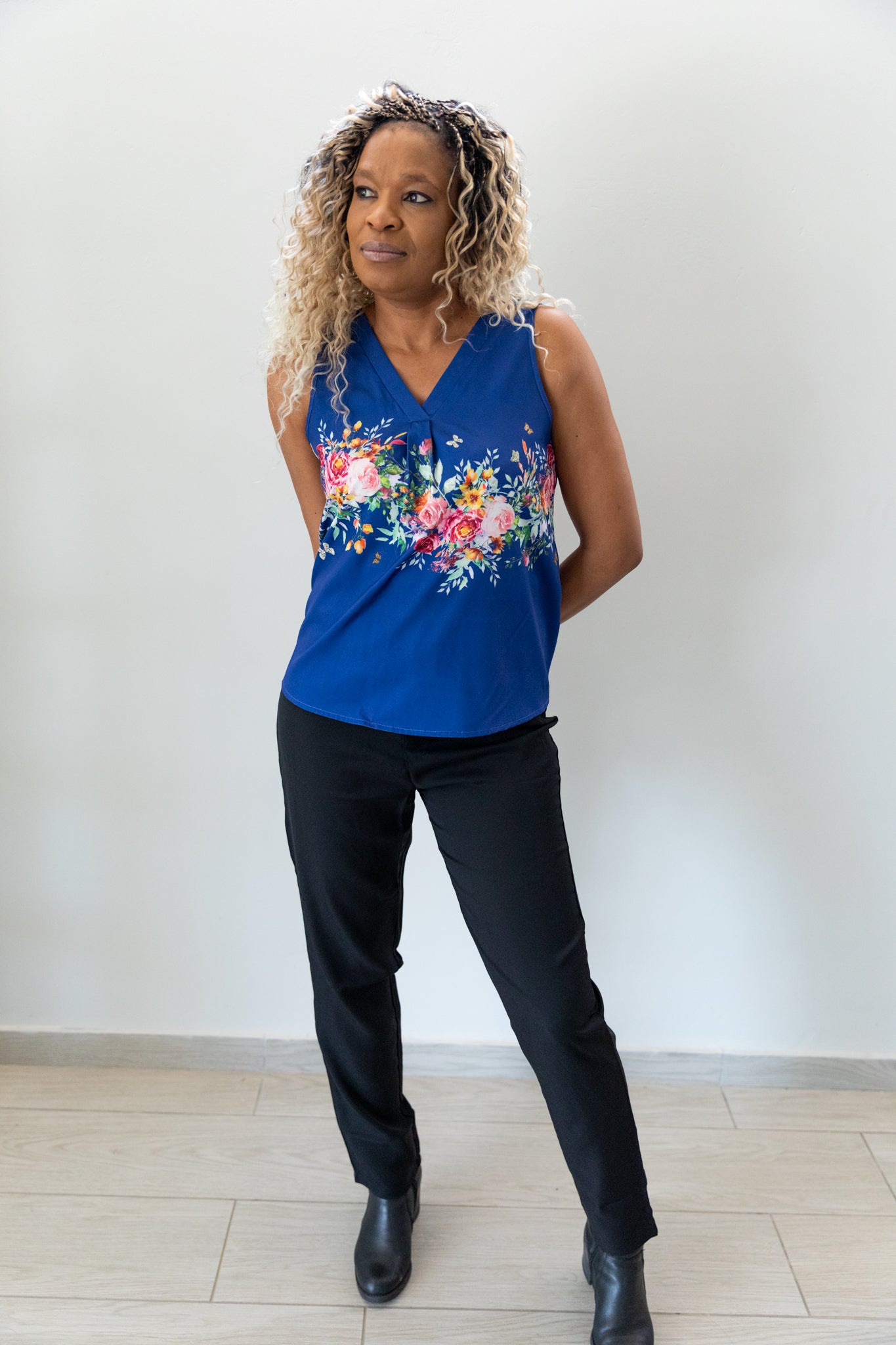 Blue SHEIN Clasi Women Casual Floral Print Camisole Vest, Suitable For Summer