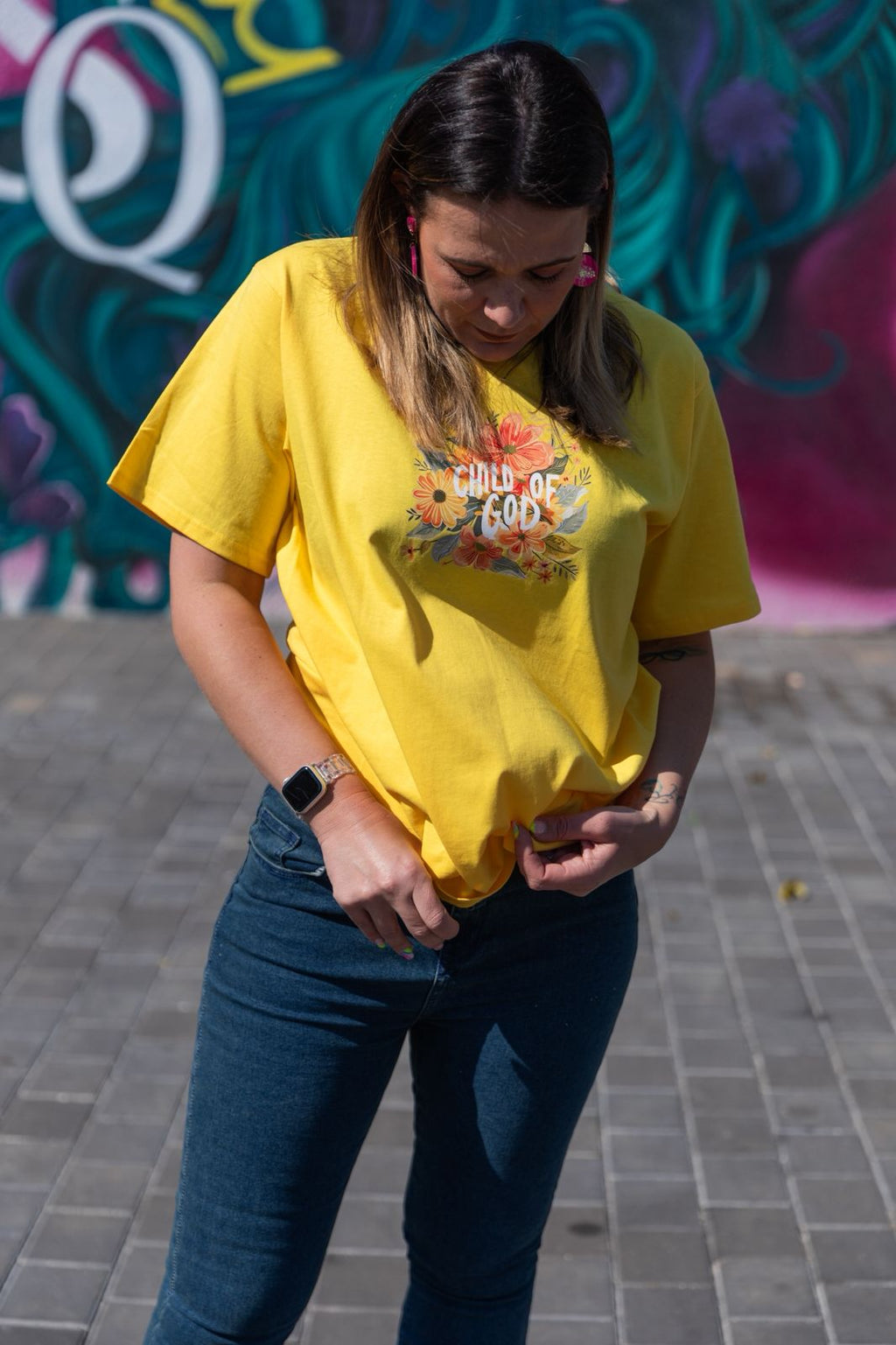 Bright Floral Faith Graphic Tees – Easy Fit Unisex