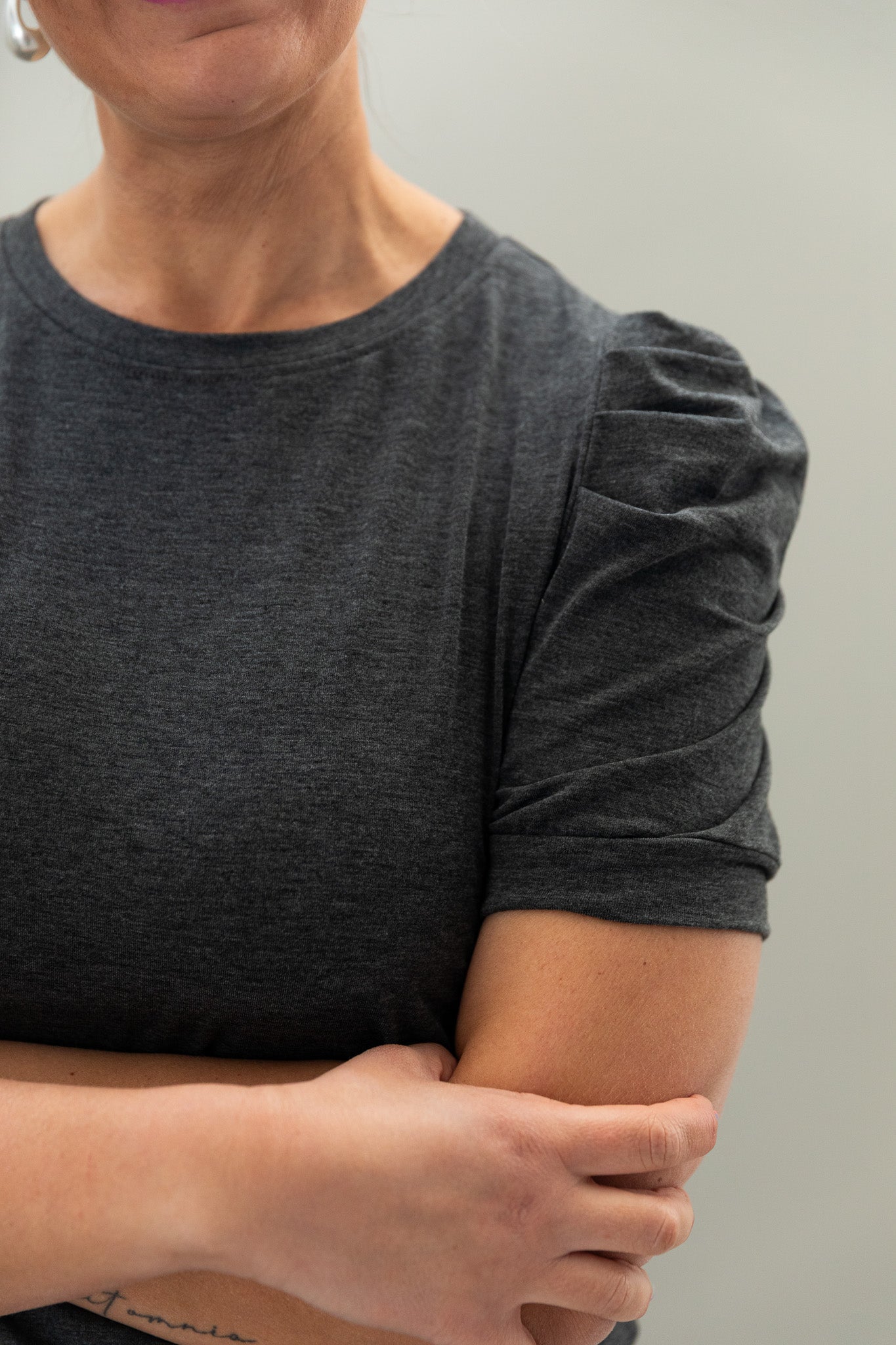 Charcoal Puff Sleeve Tee