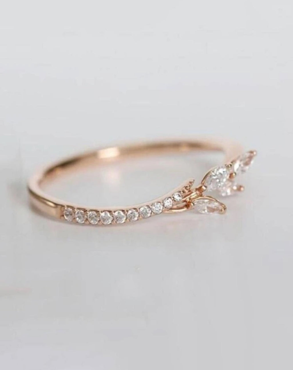 Cubic Ziconoa Leaf Pattern Rose Gold Ring