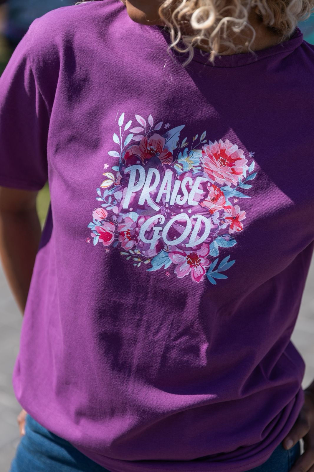 Bright Floral Faith Graphic Tees – Easy Fit Unisex