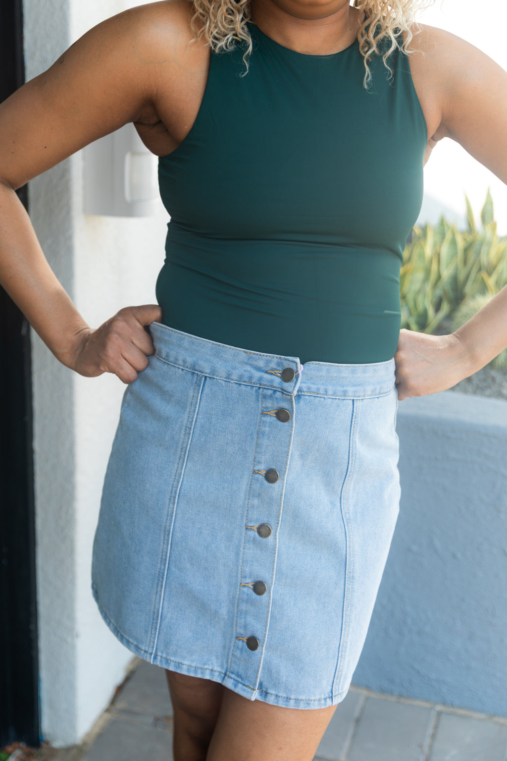 High-Waisted Button-Front Mini Skirt – Blue Denim