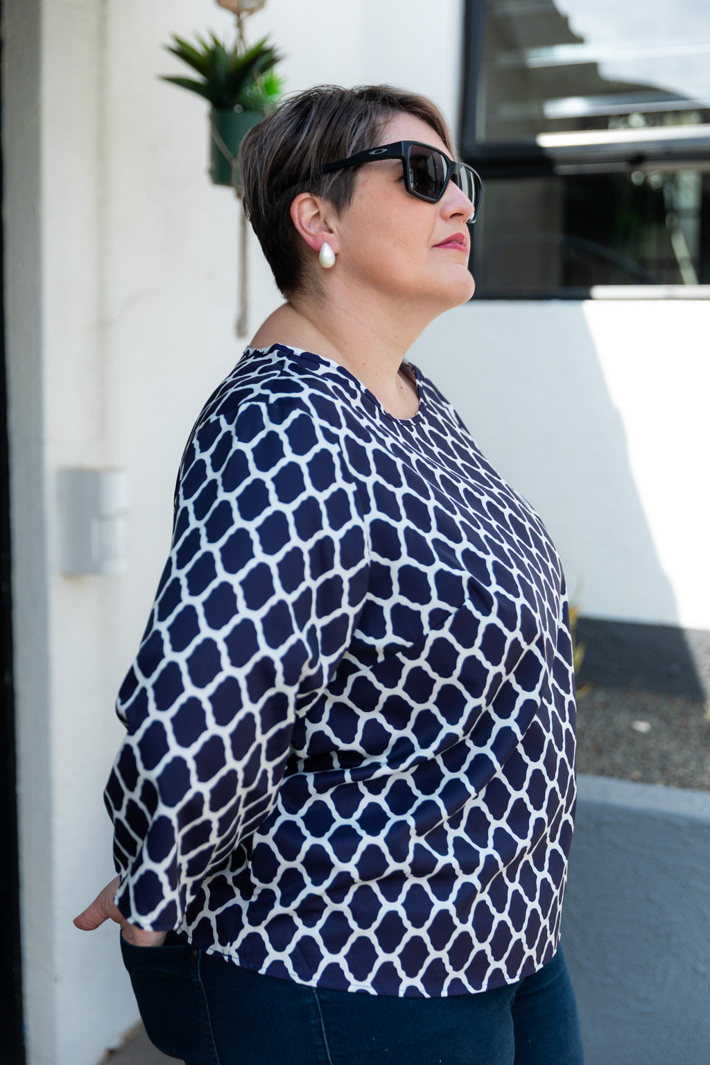 Geometric Print Curve Top