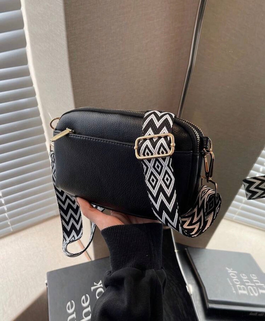 Black-Everyday-Crossbody-Bag-front