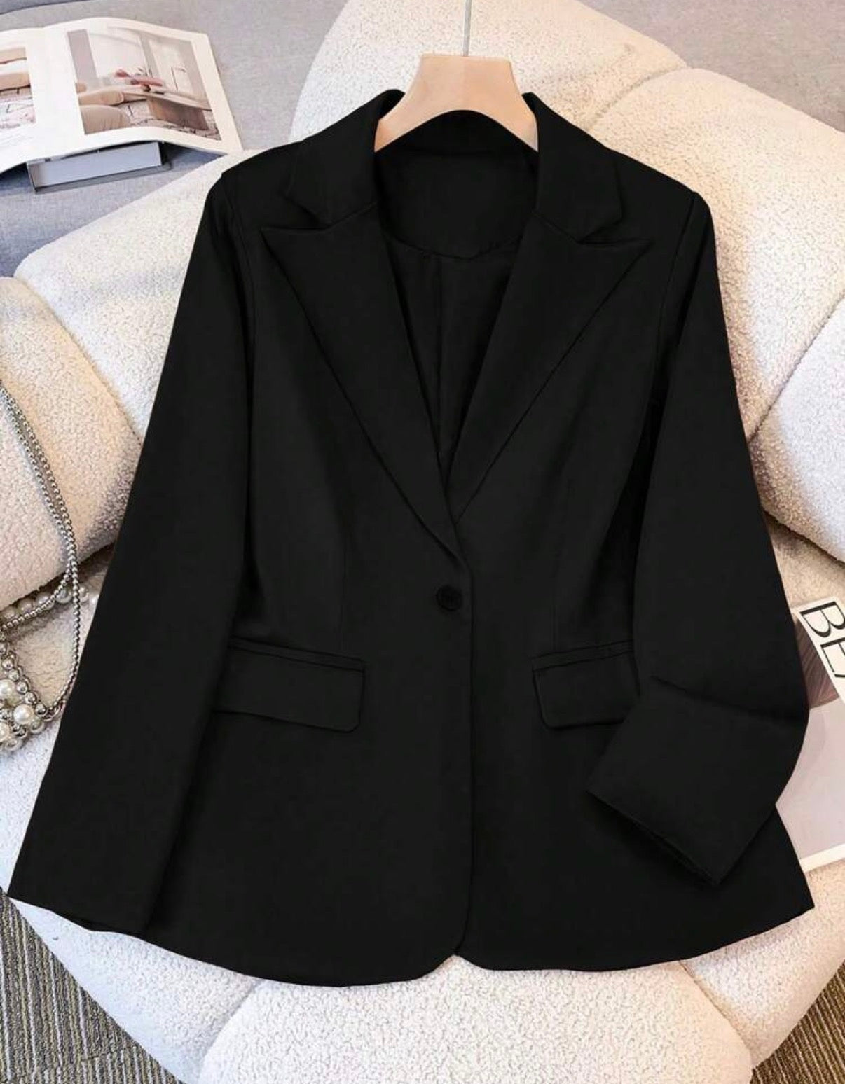 Black-One-Button-Classic-Tailored-Blazer-front-detail