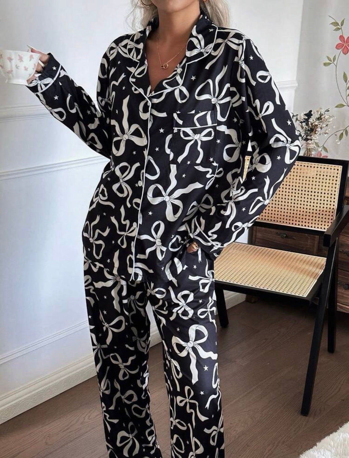 Black-White-Bow-Piped-Pajamas-Set-front-detail