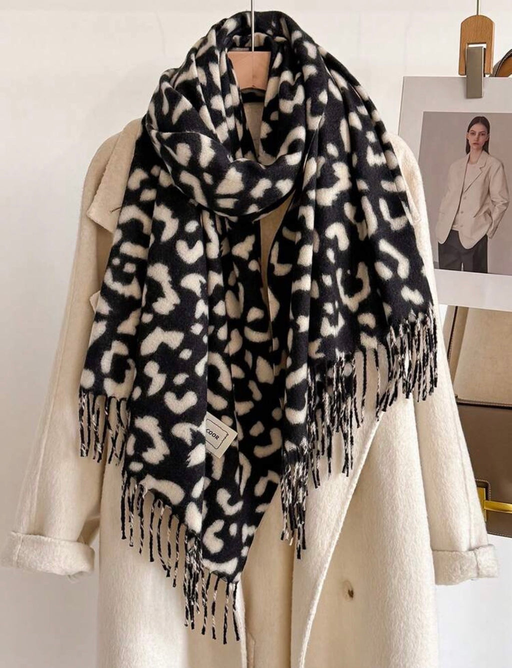 Black-White-Monochrome-Leopard-Print-Winter-Scarf-front