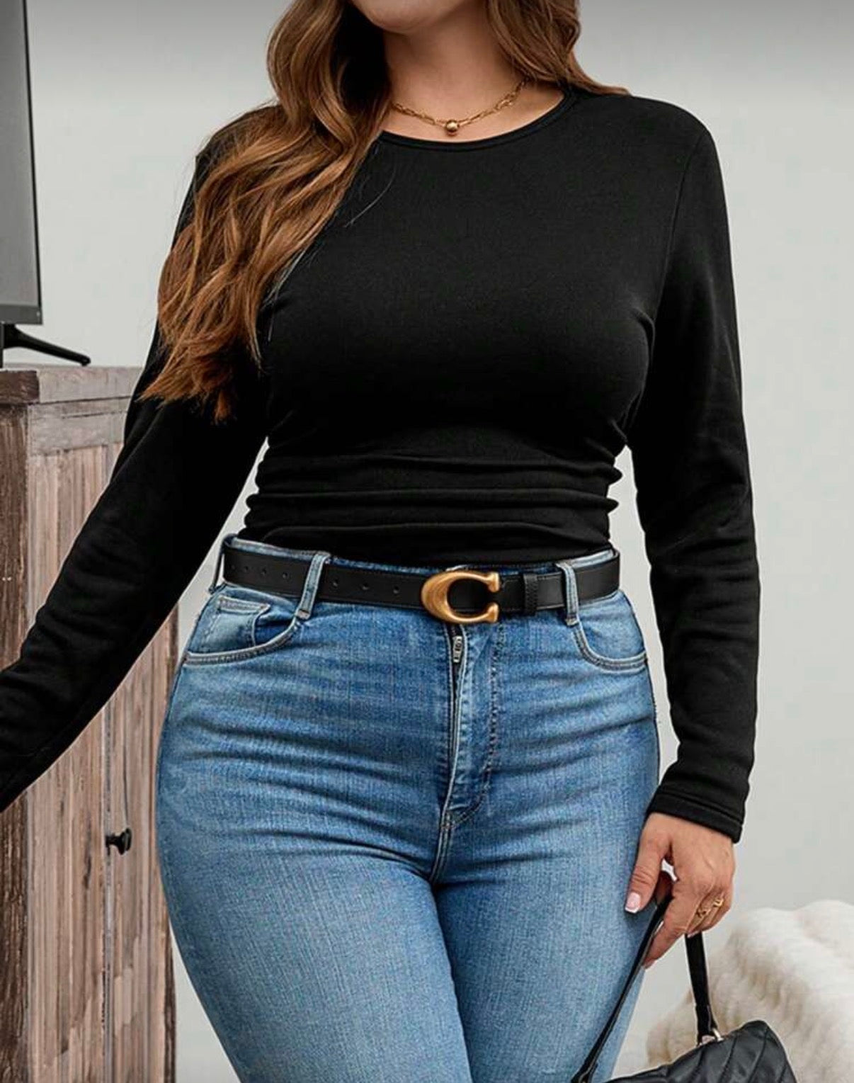 CURVE-Basic-Black-Long-Sleeve-Winter-Thermal-Top-front-lifestyle