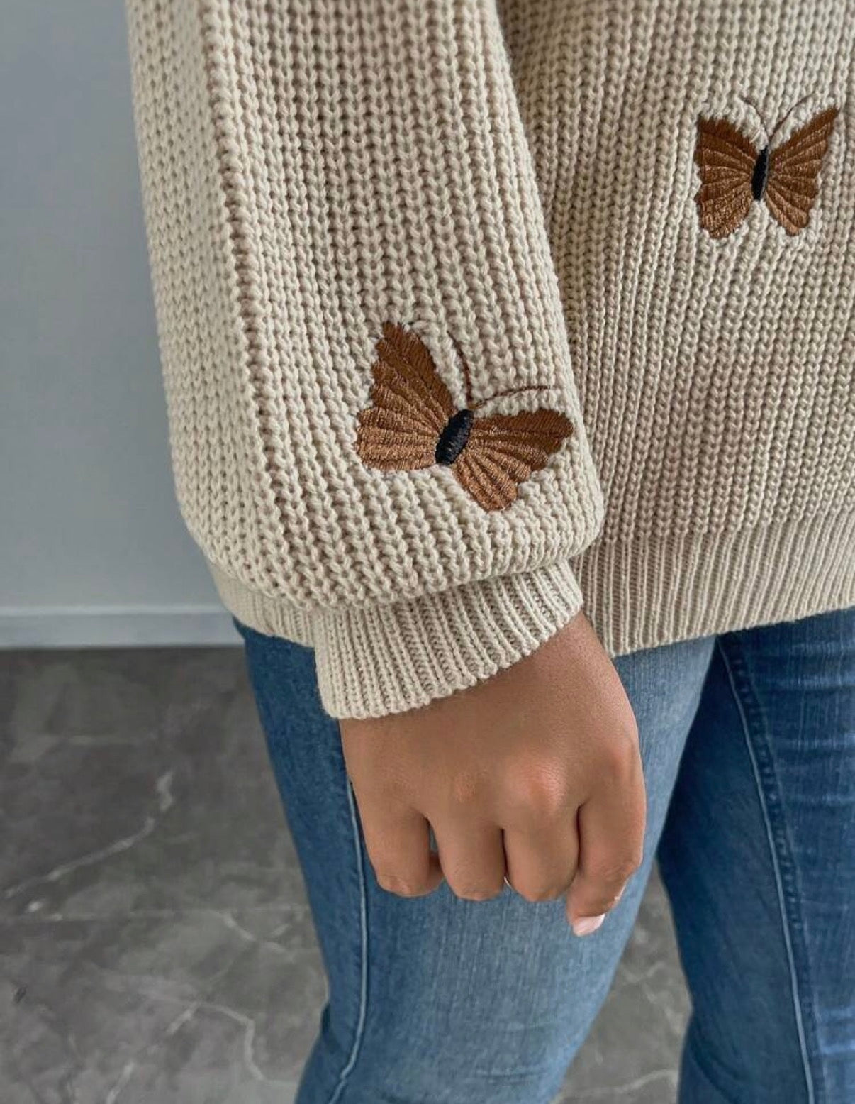 CURVE-Neutral-Brown-Embroidered-Butterfly-Jersey-front-detail
