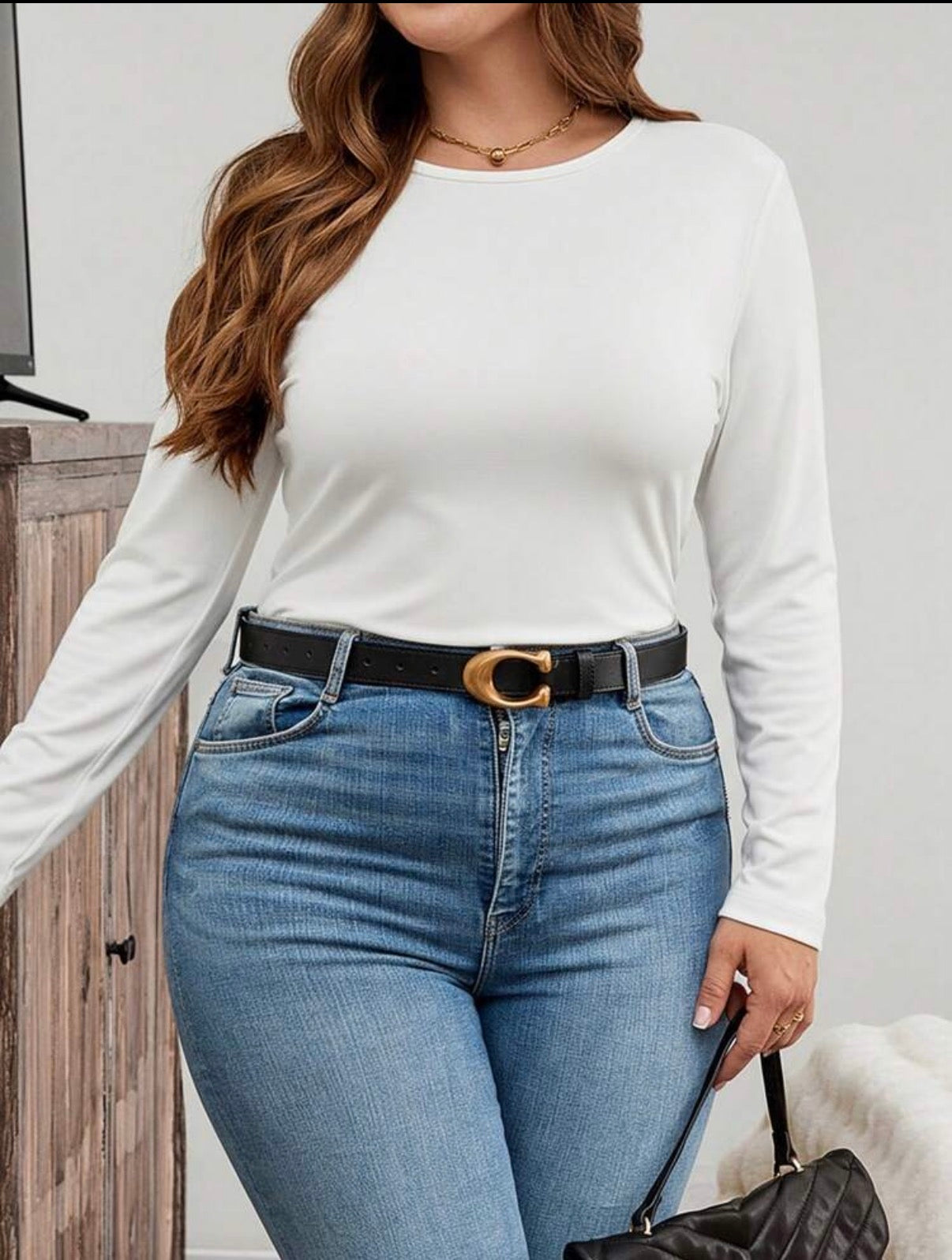 CURVE-WInter-Long-Sleeve-White-Thermal-Lined-Top-front-lifestyle