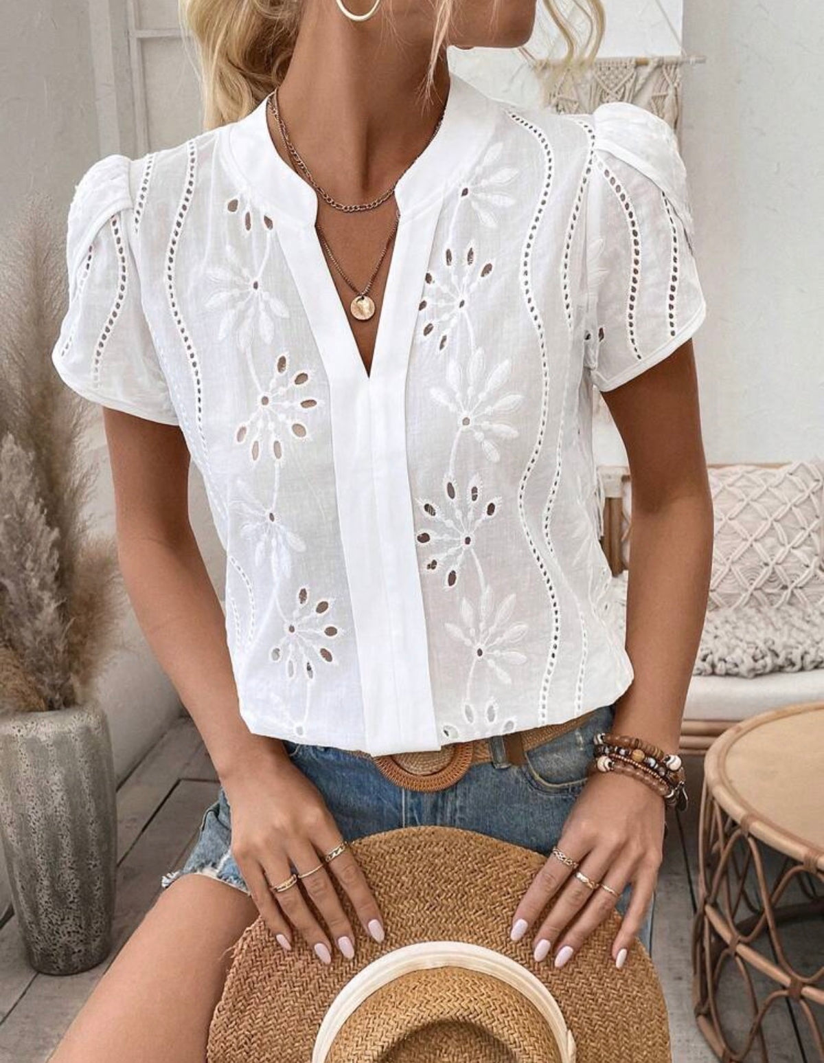 100%-Cotton-White-Floral-Broderie-Anglaise-Puff-Sleeve-Blouse-front