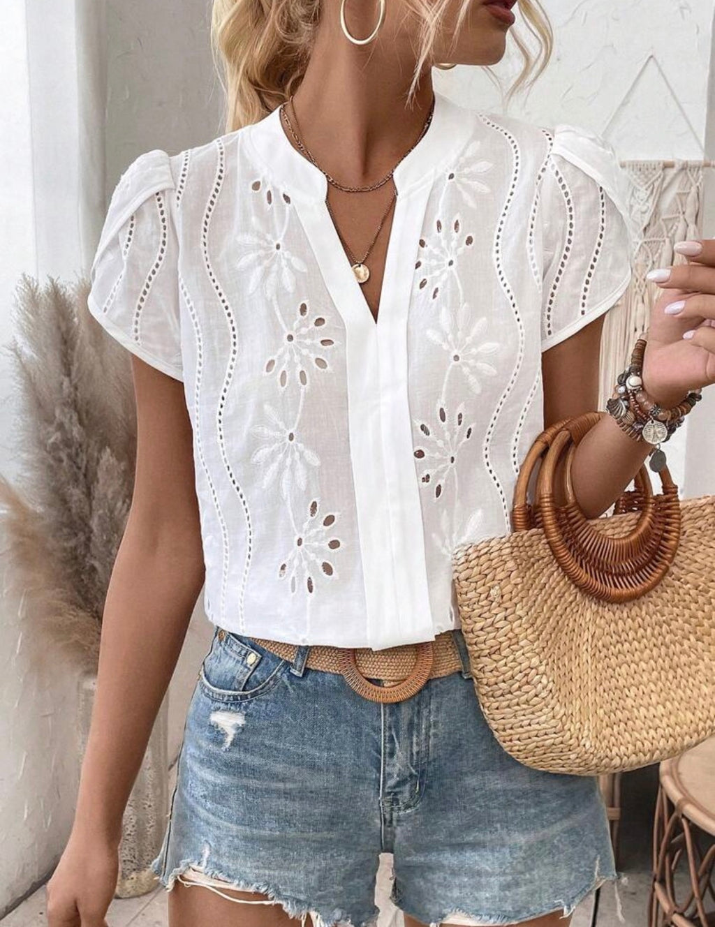 100%-Cotton-White-Floral-Broderie-Anglaise-Puff-Sleeve-Blouse-lifestyle