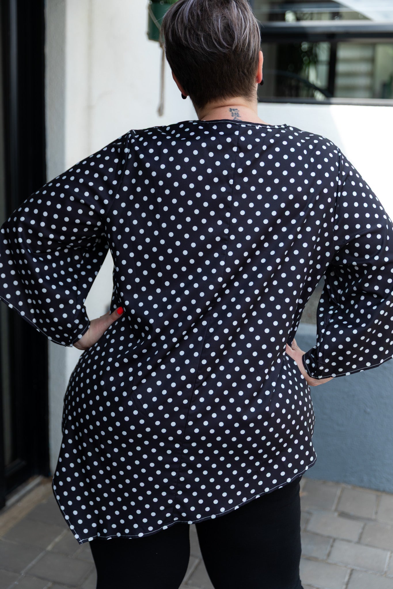 Curve-Polka-Dot-Asymmetrical-Tunic-back
