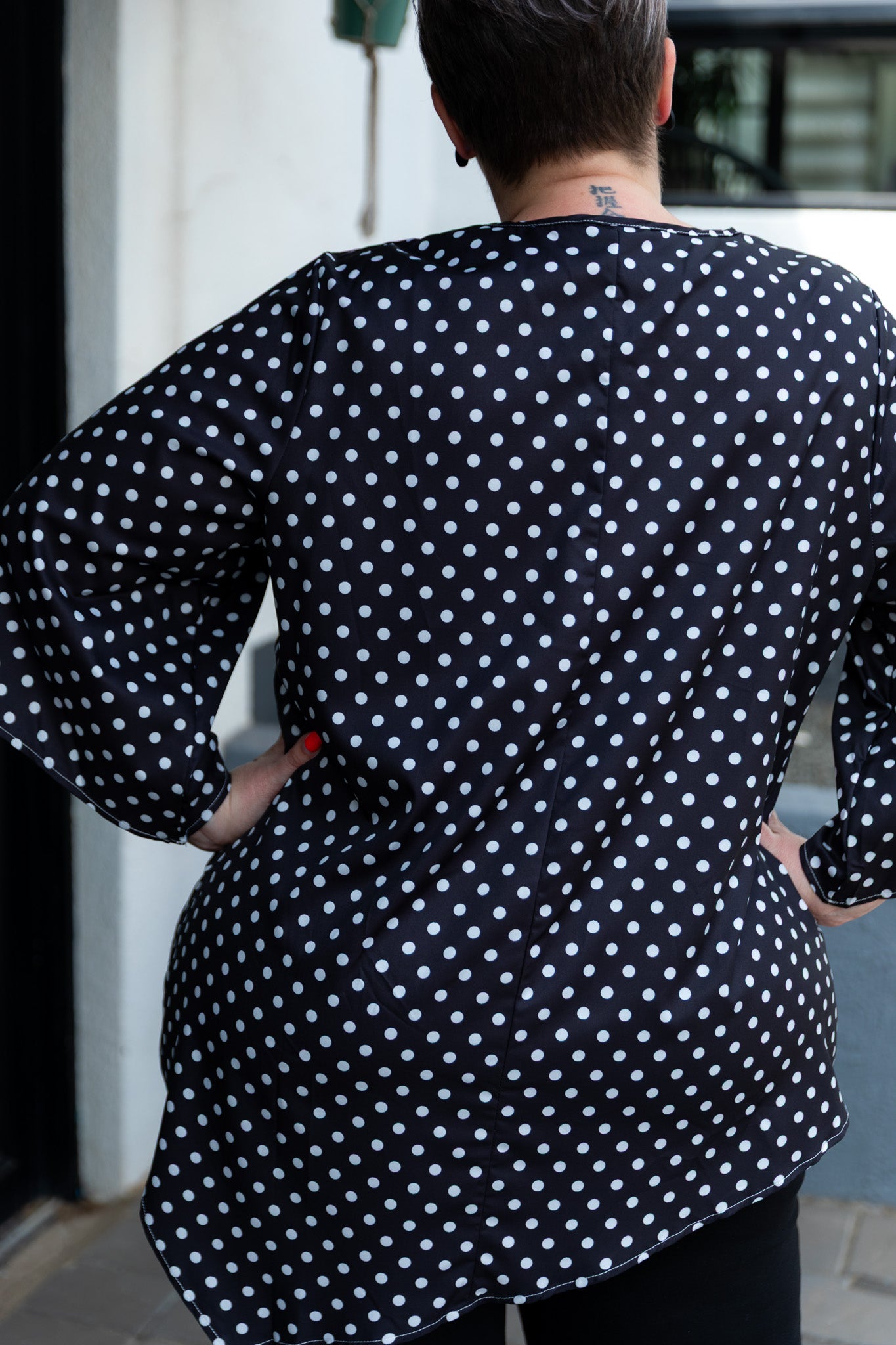 Curve-Polka-Dot-Asymmetrical-Tunic-back2