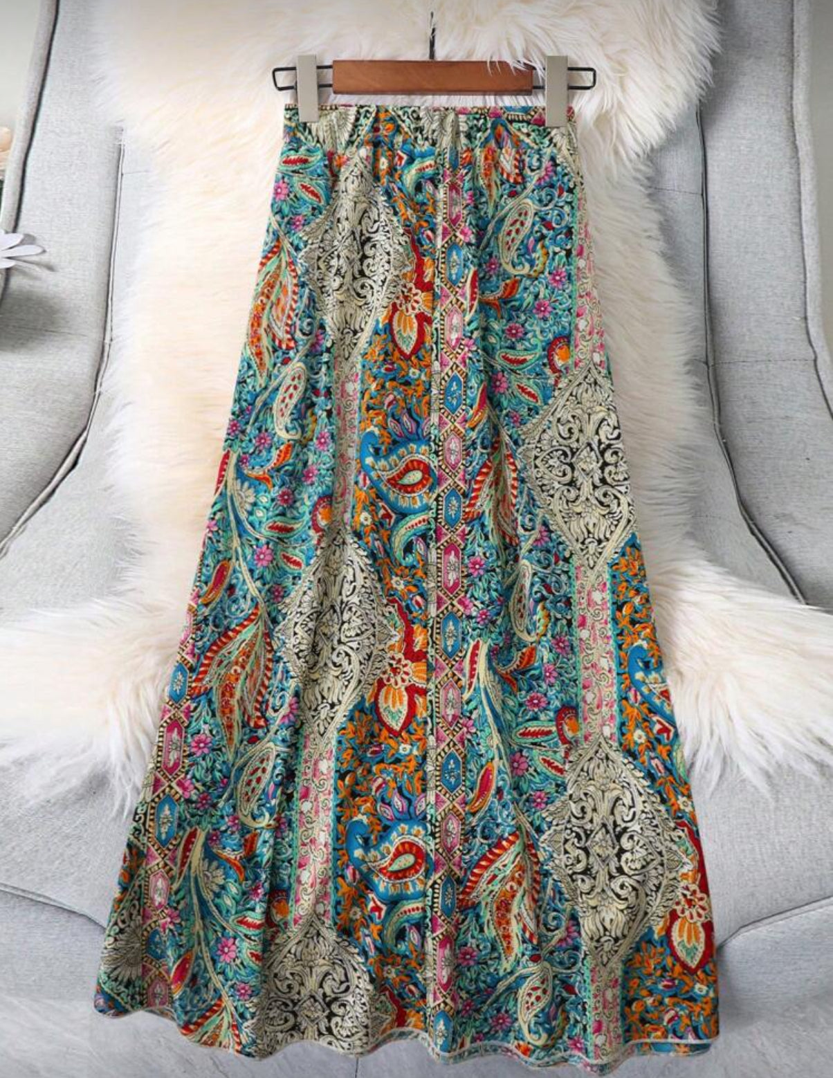Curve -Multi-paisley-maxi-Skirt-front