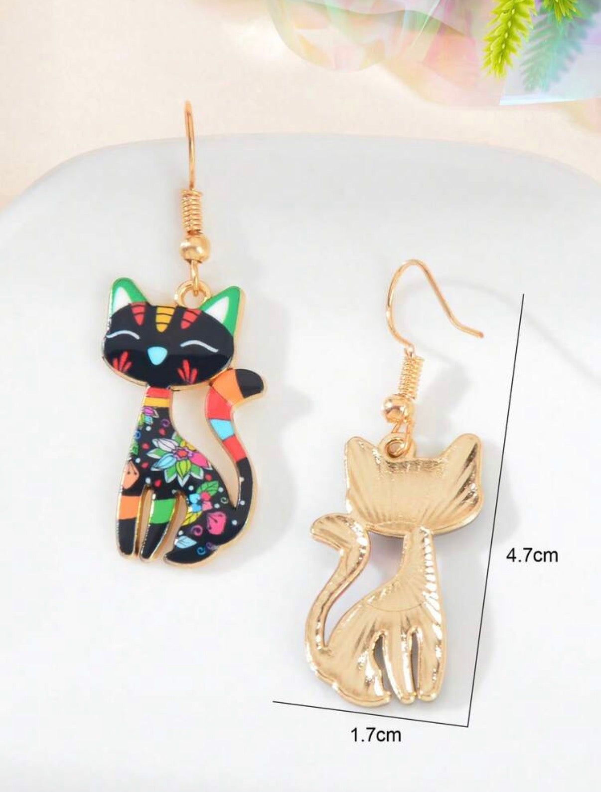 Multi-colour-Painted-Abstract-Cat-Earrings-back
