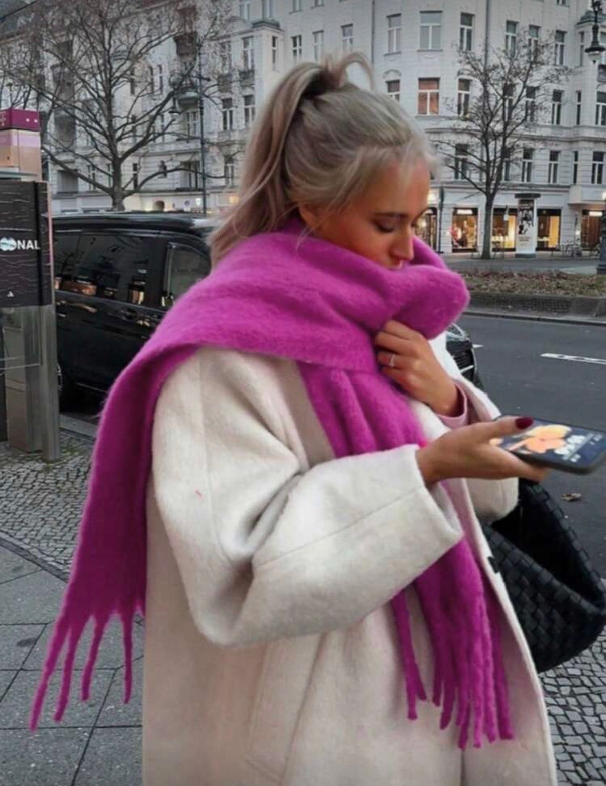 Plum-Purple-Solid-Knit-Scarf–side