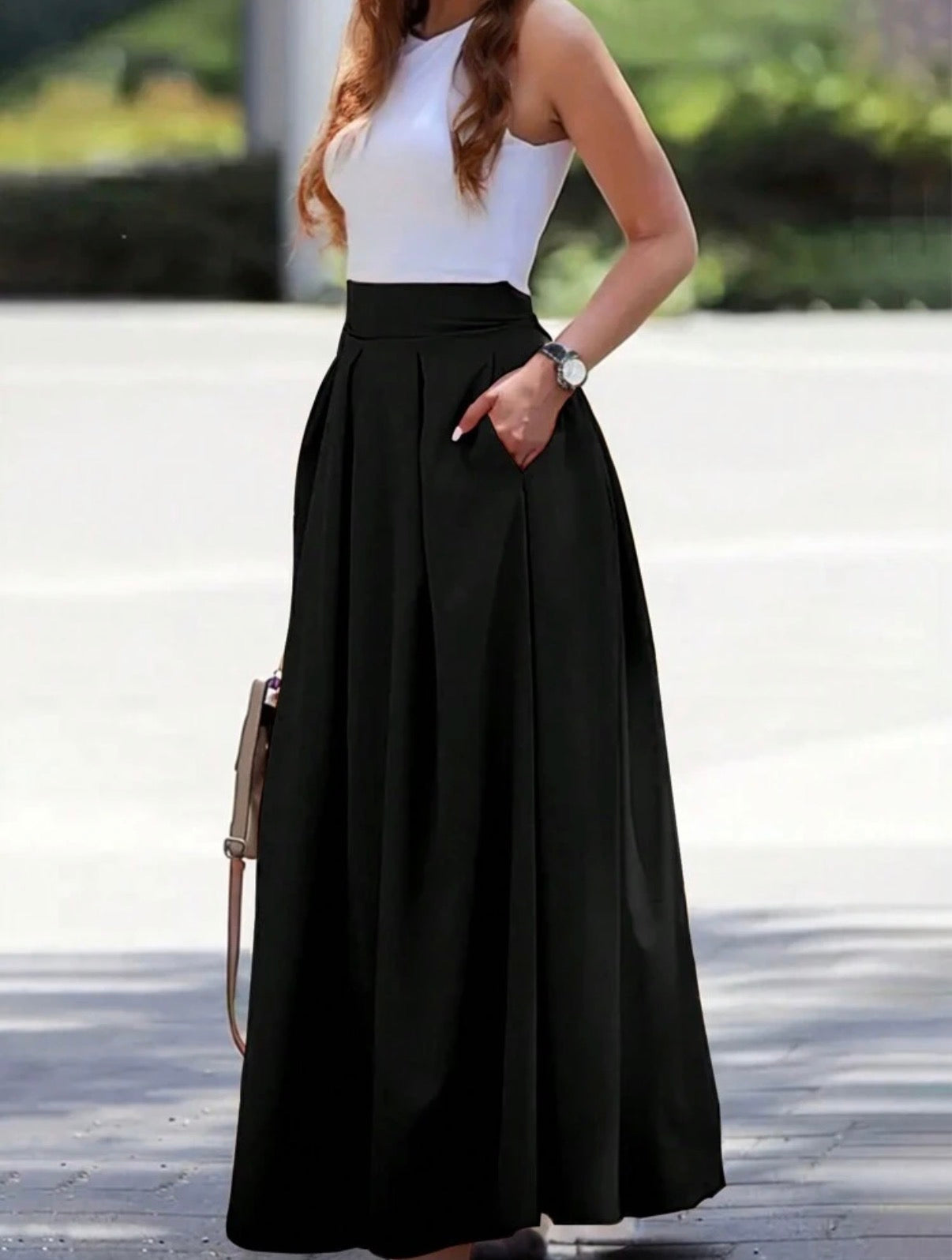 Pocketed-Black-Maxi-Skirt-side
