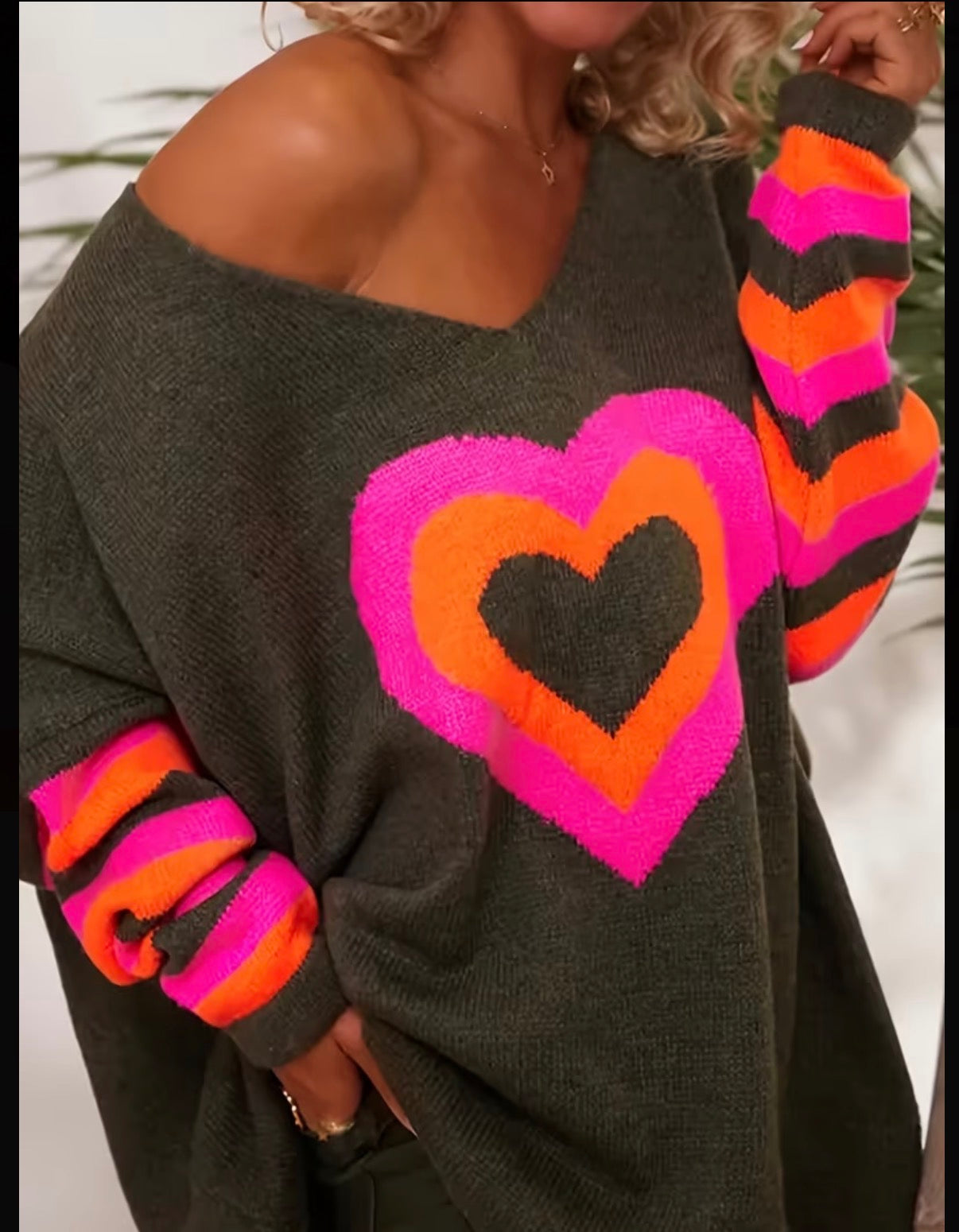 Retro-Grey-Pink-Orange-Neon-Heart-Oversized-Knit-Jersey-front