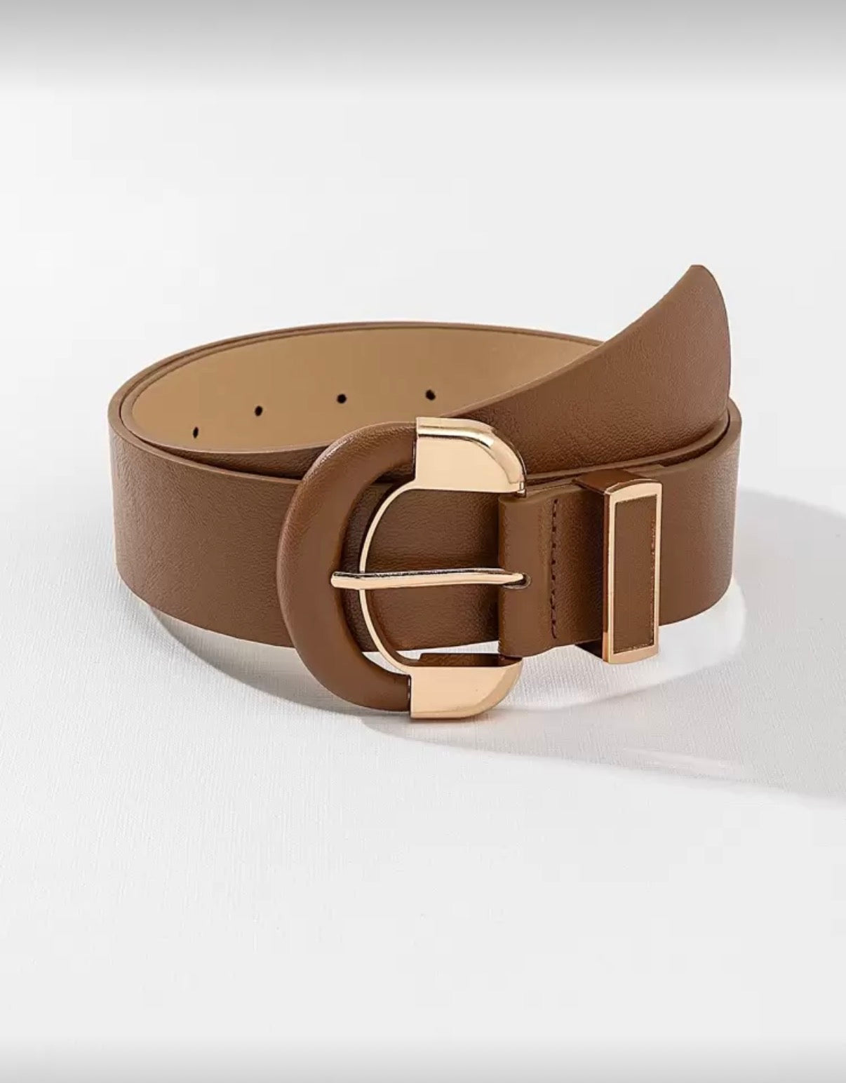 Tan-Classic-Gold-Buckle-Fashion-Belt-front-lifestyle