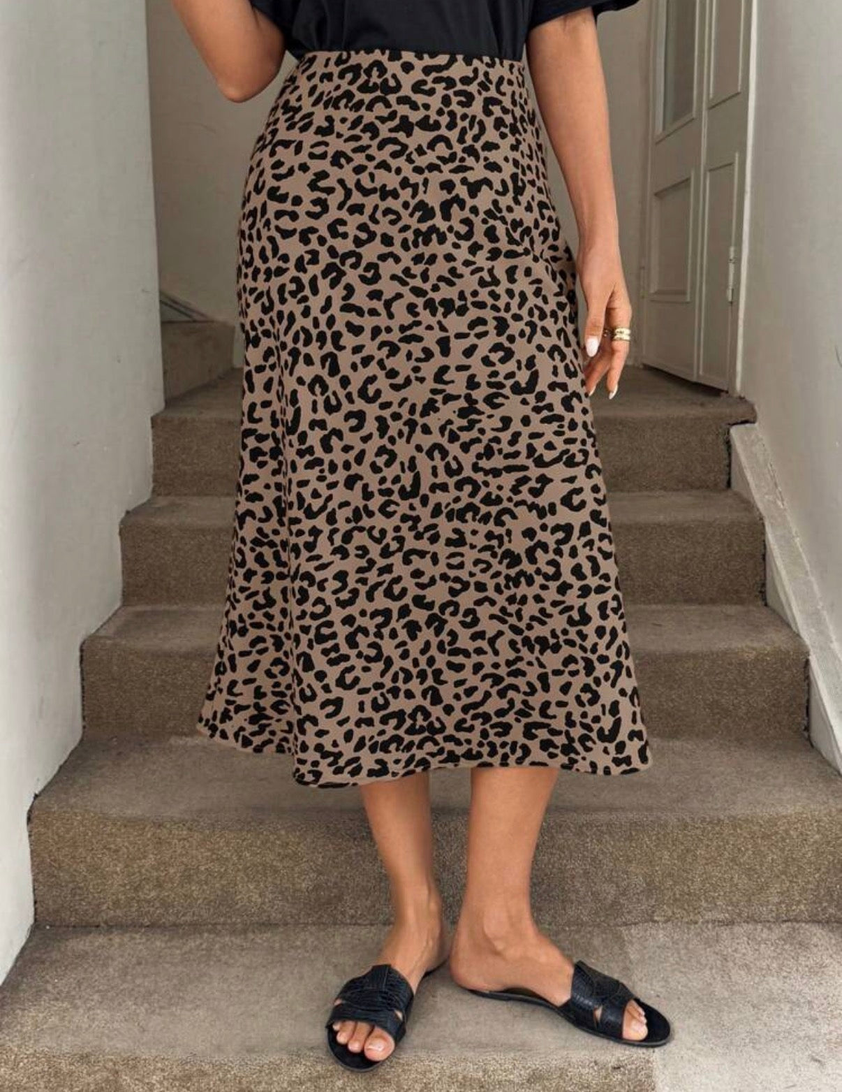 Taupe-Black-Leopard-Print-Midi-Skirt-front