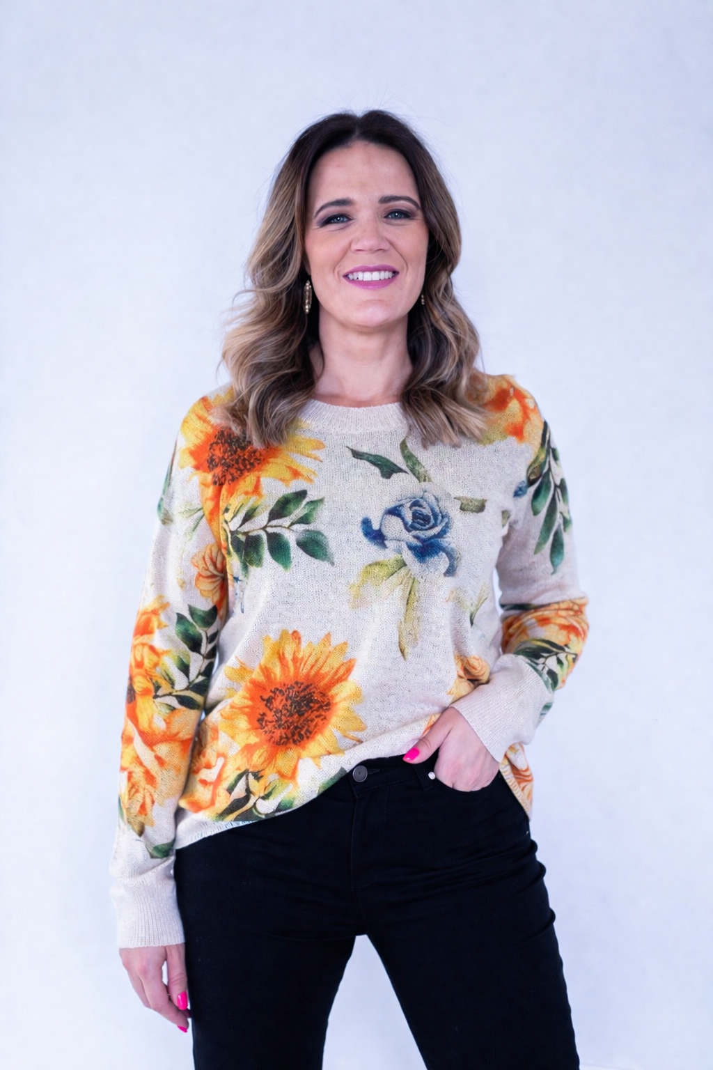 Vintage-Bloom-Printed-Knit-Jersey-front-lifestyle