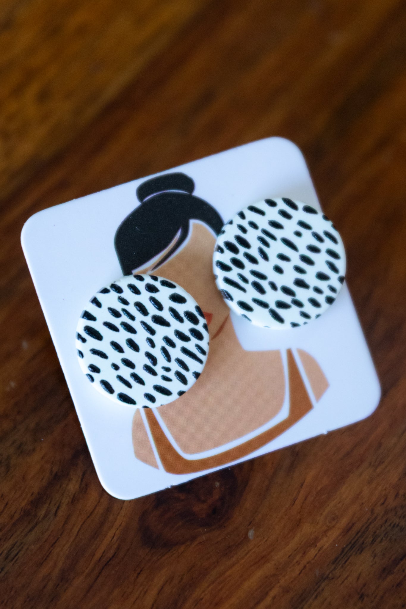 White-Black-Spot-Rounds-earrings-front