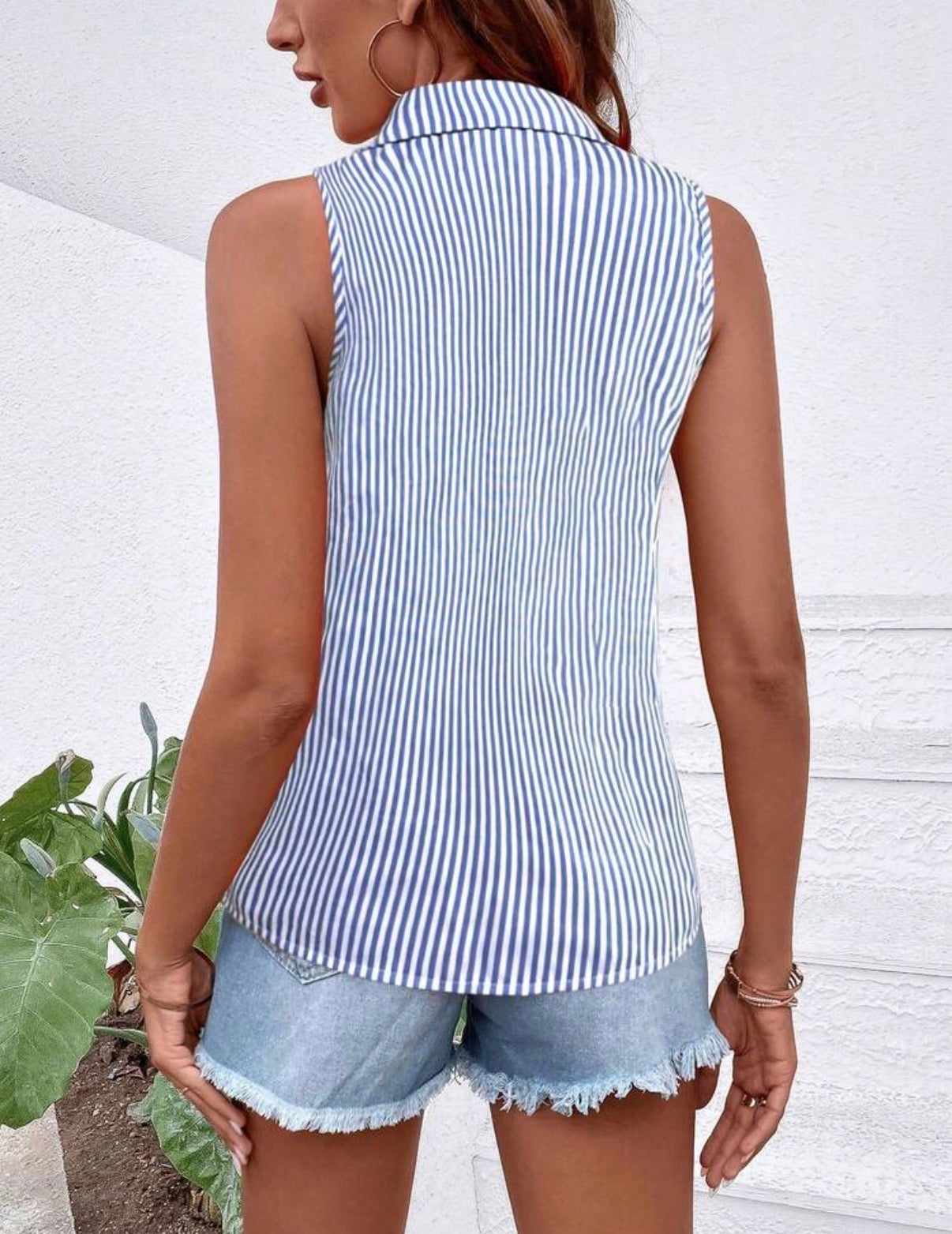 White-Blue-Stripe-Collar-Sleeveless-Shirt-back