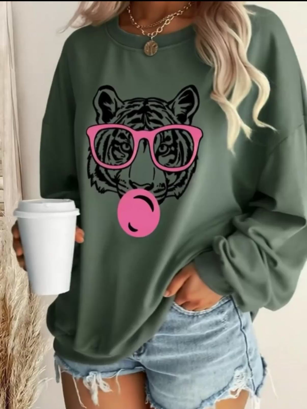 Graphic Tiger Sweatshirt – Bubblegum Pop