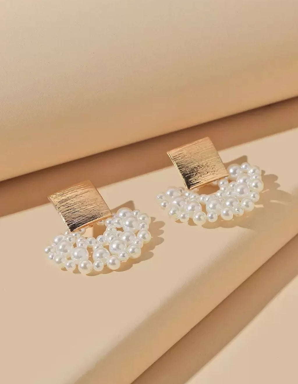 Square-Pearl-Earrings-side