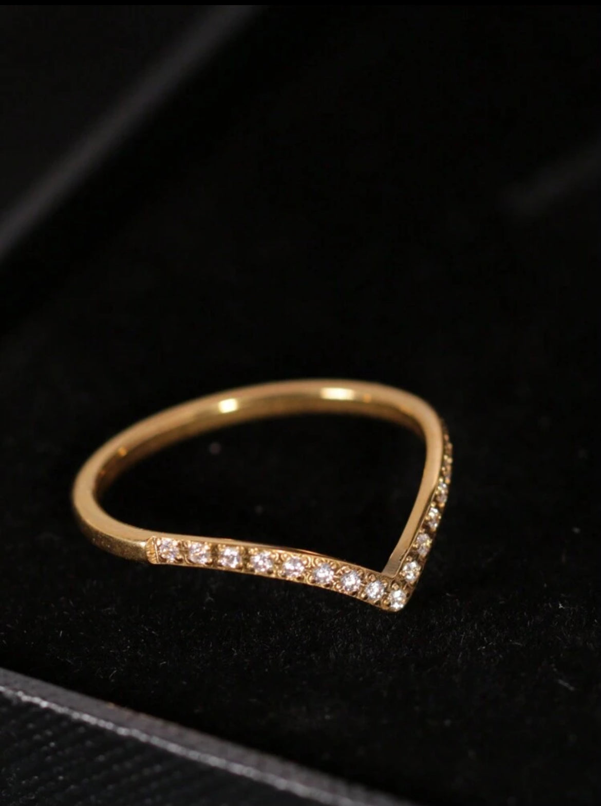 Dainty-V-Cut-18k-Gold-plated-Ring-with-Sparkling-Zirconia-side