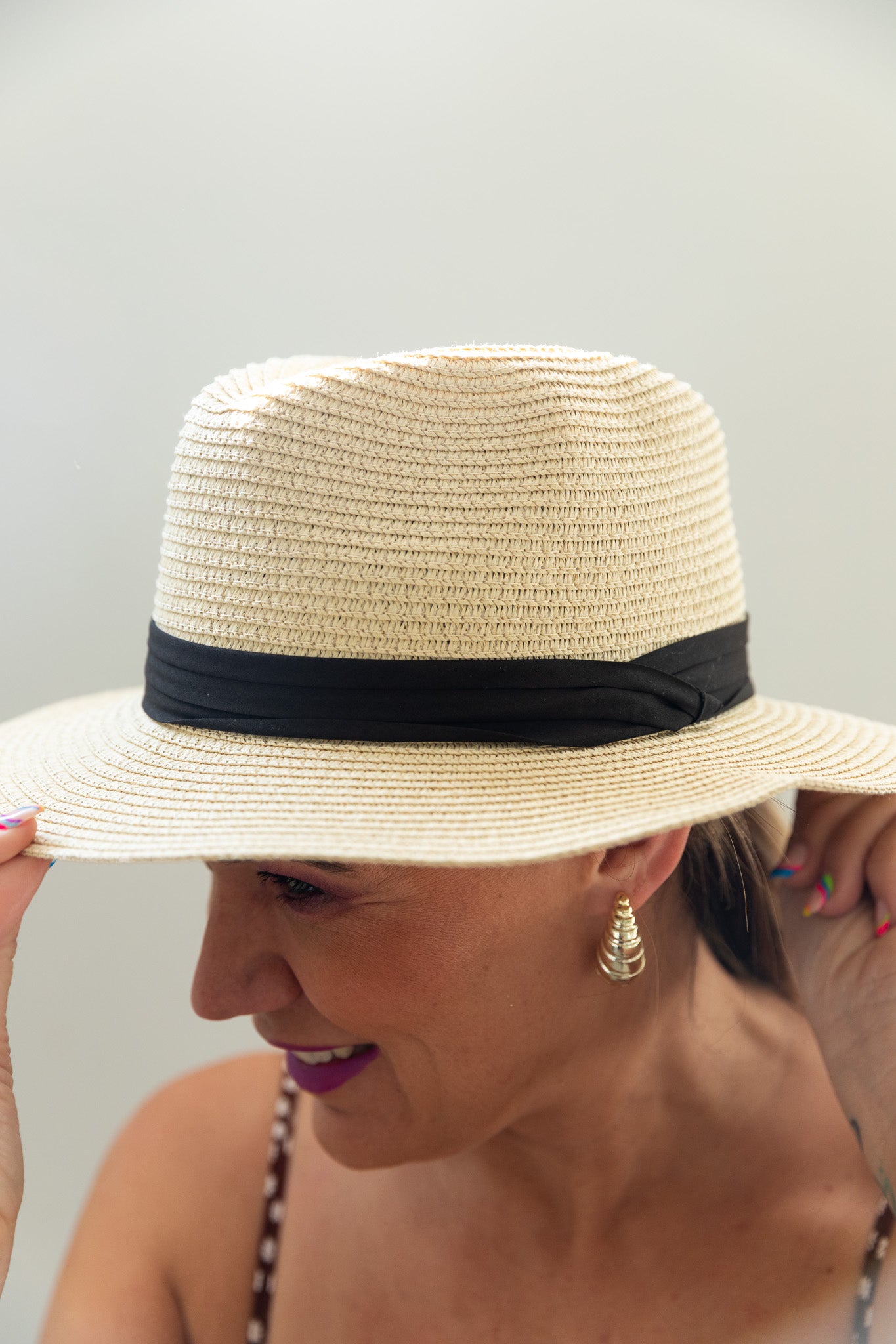 Foldable-Straw-Sun-Hat-beige-side