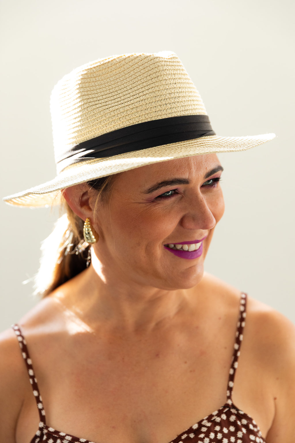 Foldable-Straw-Sun-Hat-beige-side2