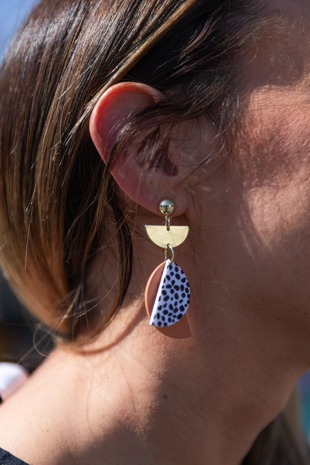 Neutral-colour-Geometric-Drop-Earrings-front