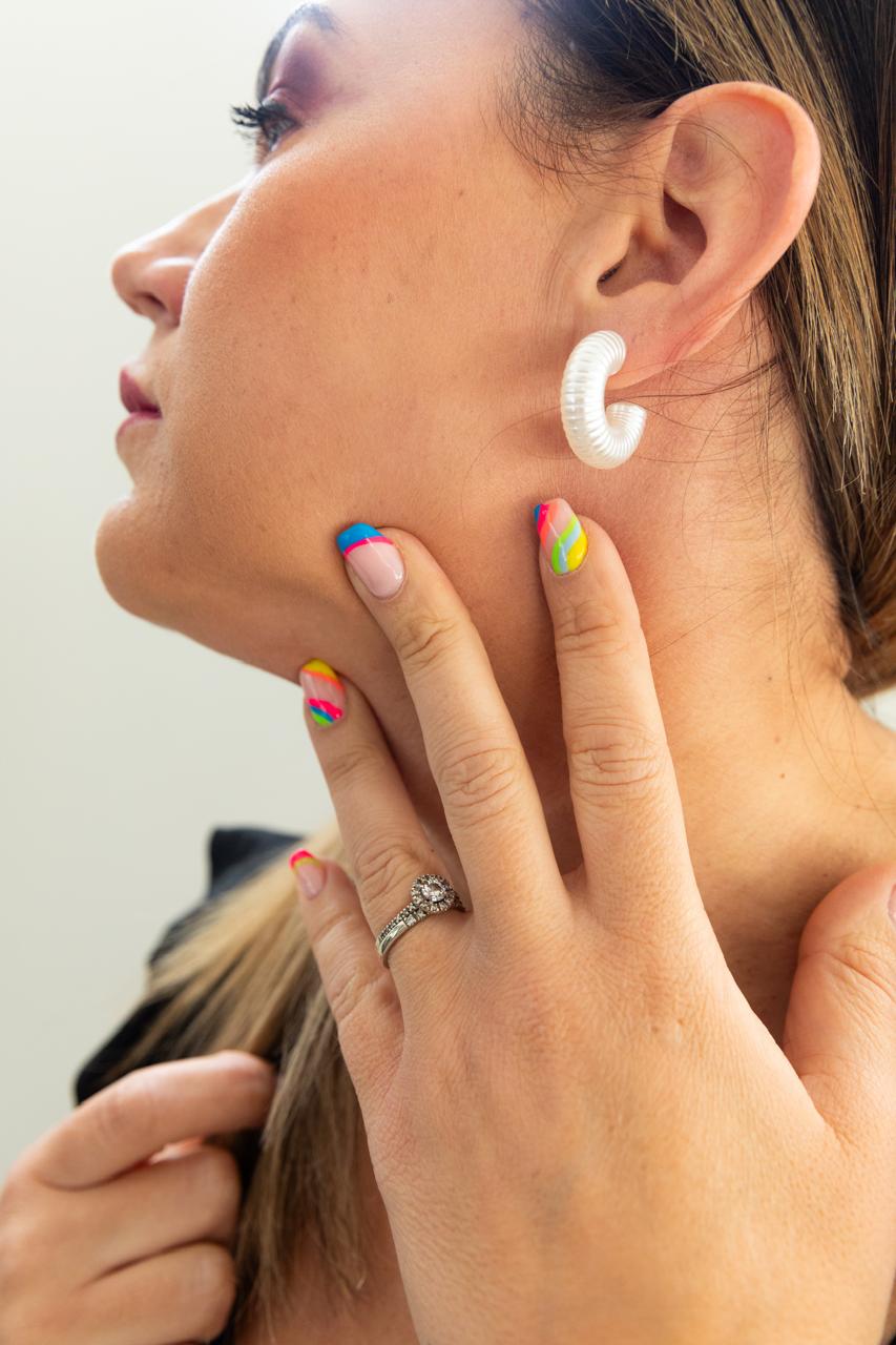 Pearl-hoop-Earrings-lifestyle