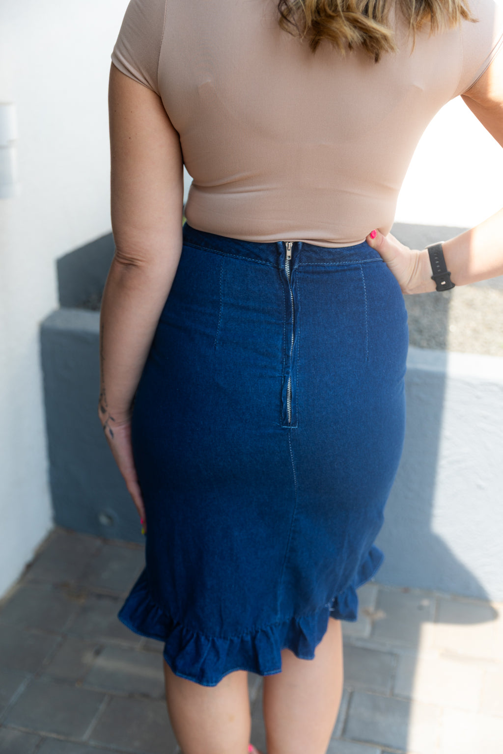 Ruffle-Hem-Denim-Skirt-back-detail