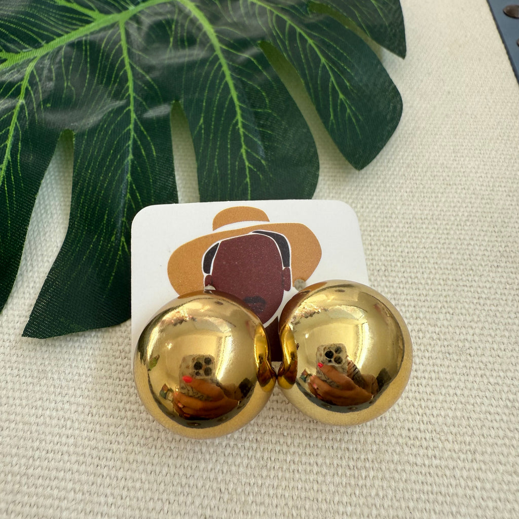 gold-thick-round-earings-large-size-top