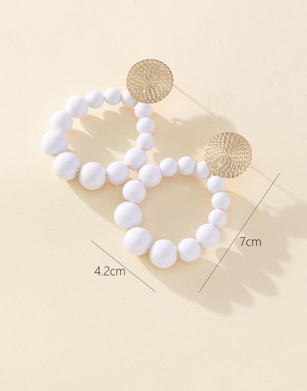 gold-white-Round-Beads-Earrings-size